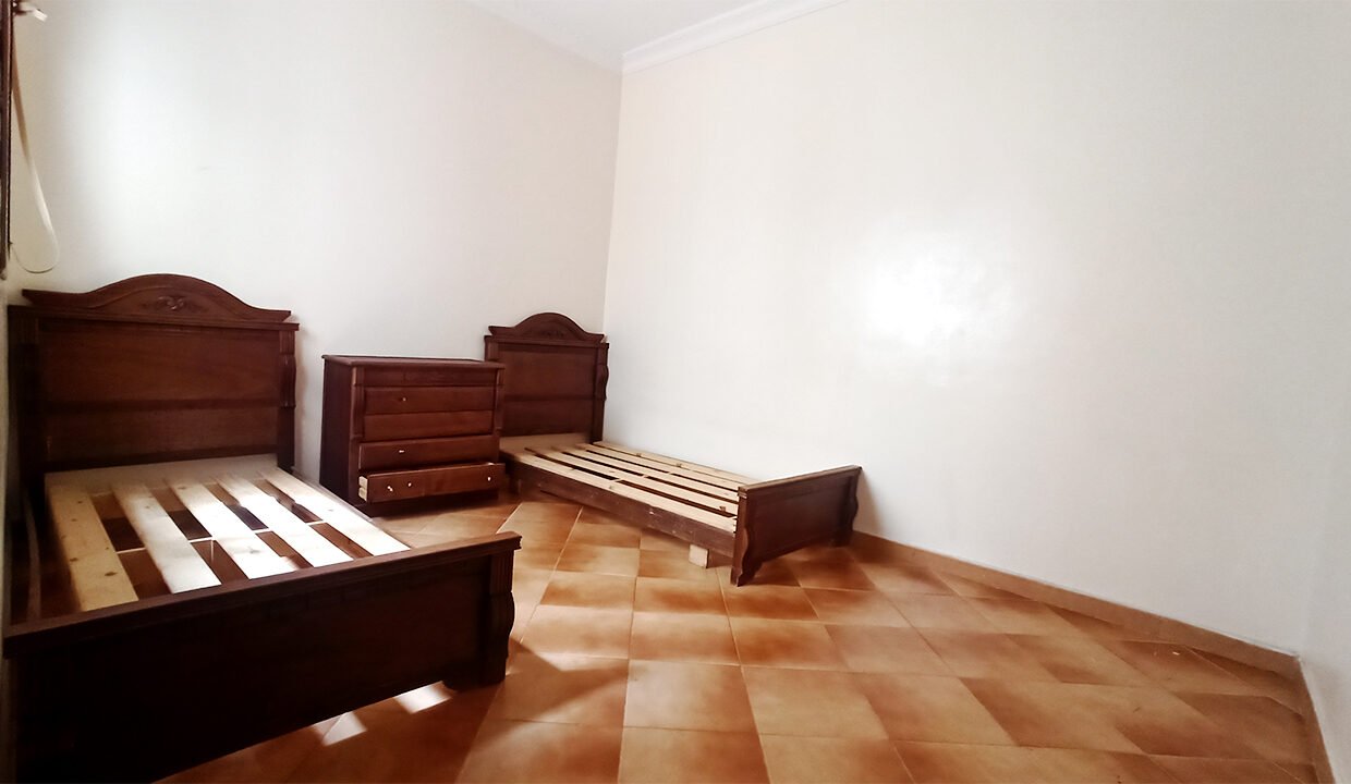 right app 1 floor_0007_Curves 3