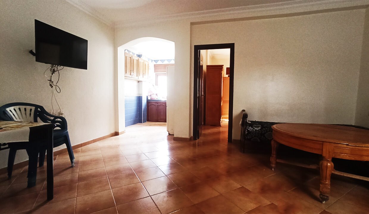 right app 1 floor_0009_Curves 8