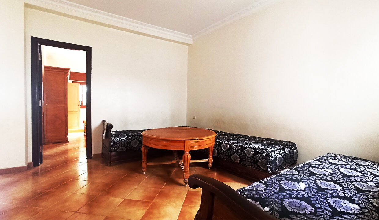 right app 1 floor_0010_Curves 4